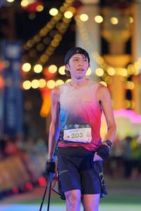 BIB: 0000, 100, 203
                            <button type="button" onclick="openModal(21772757)" class="btn btn-primary btn-sm float-right btn-popup" data-toggle="modal" data-target=".modal-high-quality">
                        <i class="fas fa-shopping-cart"></i> Add to Cart
                    </button>
                                            <button type="button" onclick="isThisMe(21772757, true)" class="btn btn-success btn-sm float-right btn-popup btn-isme hidden" data-toggle="tooltip" data-placement="bottom" title="นี่คือรูปของคุณใช่ไหม คลิกที่นี่เพื่อเอาเข้าอัลบั้ม">
                        <i class="fas fa-plus"></i> Add to album
                    </button>
                    <button type="button" onclick="isThisMe(21772757, false)" class="btn btn-warning btn-sm float-right btn-popup btn-isnotme hidden">
                        <i class="fas fa-ban"></i> Remove from album
                    </button>